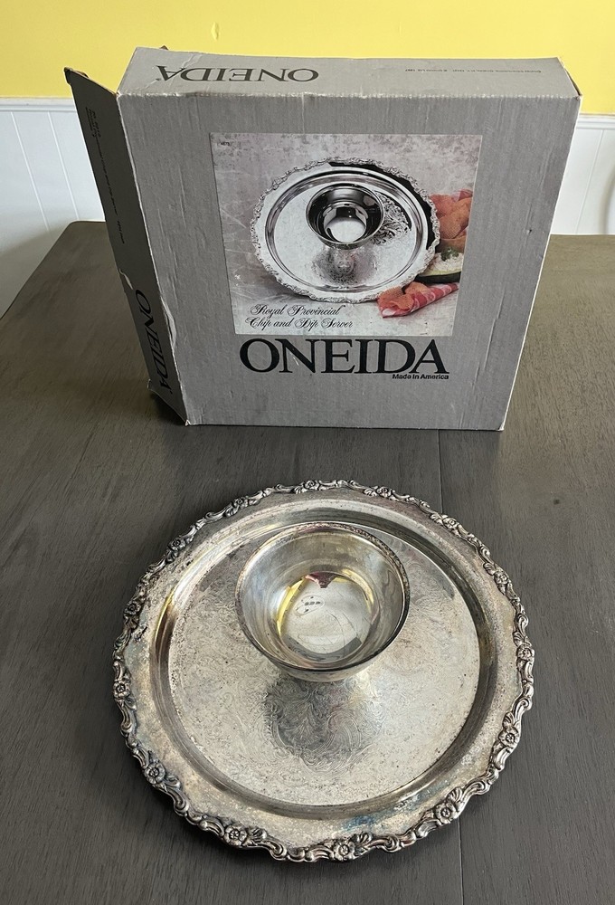 Vintage Oneida Jefferson Silverplate Chip & Dip Server • (1987) • Never Used
