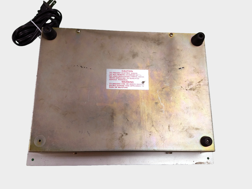 Numark Studio Master Control Center DM-1100 - powers on