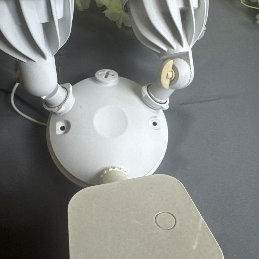 Ring Floodlight Cam Wired Plus Security Camera Lights On Unit Not Working As Is