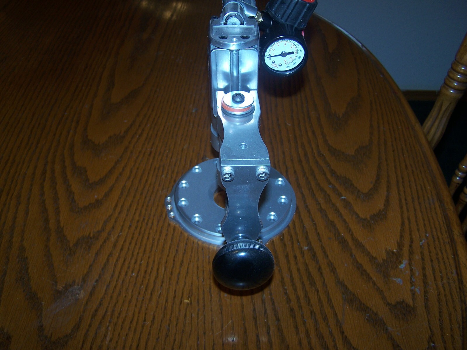 Power Draw Bar for Bridgeport & Import mills Comes with air pressure regulator