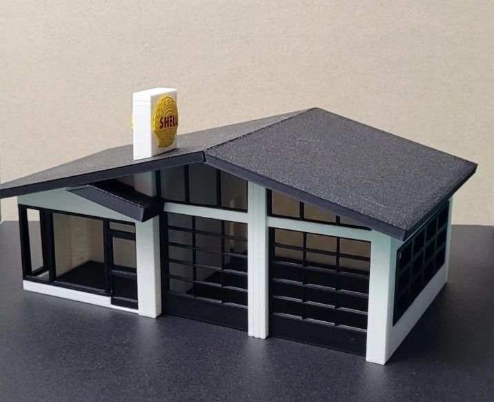Mid-Century Gas Service Station Model Kit HO
