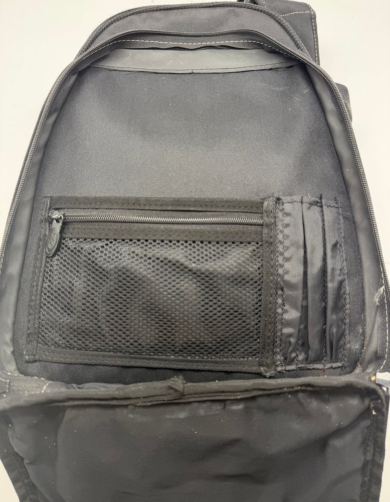 Held Black Backpack with Zipped Compartments and Logo Patch - Z#1008