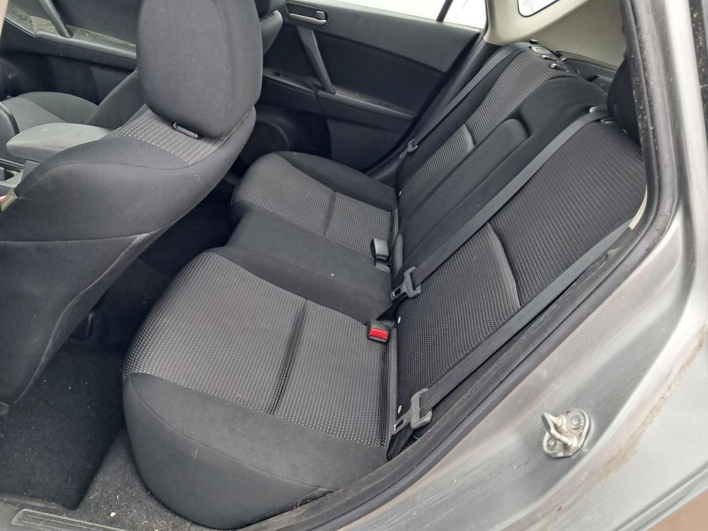 3 2013 Glove Box 4917555