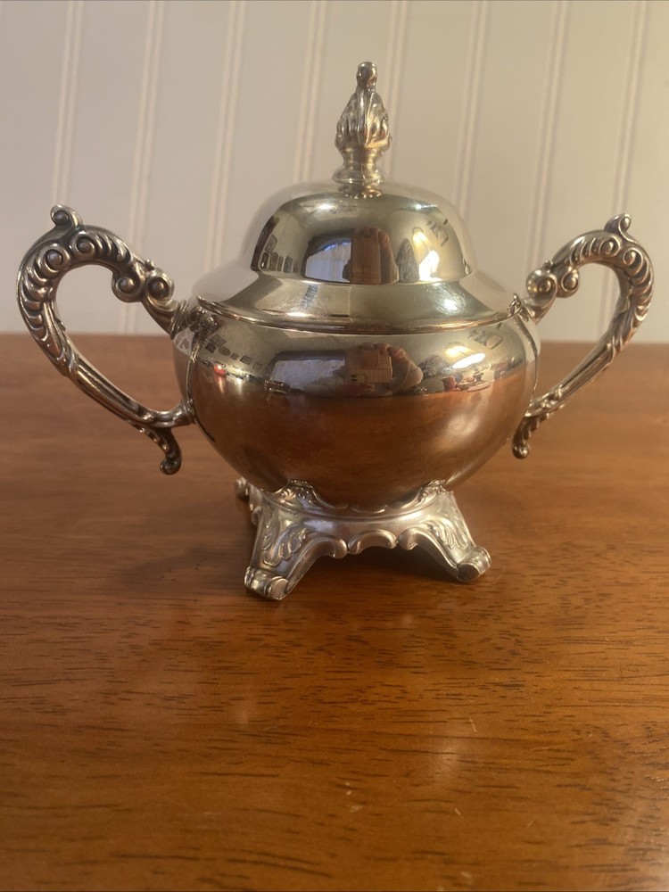 WM. A. Rogers Silverplate Sugar And Creamer Set VTG
