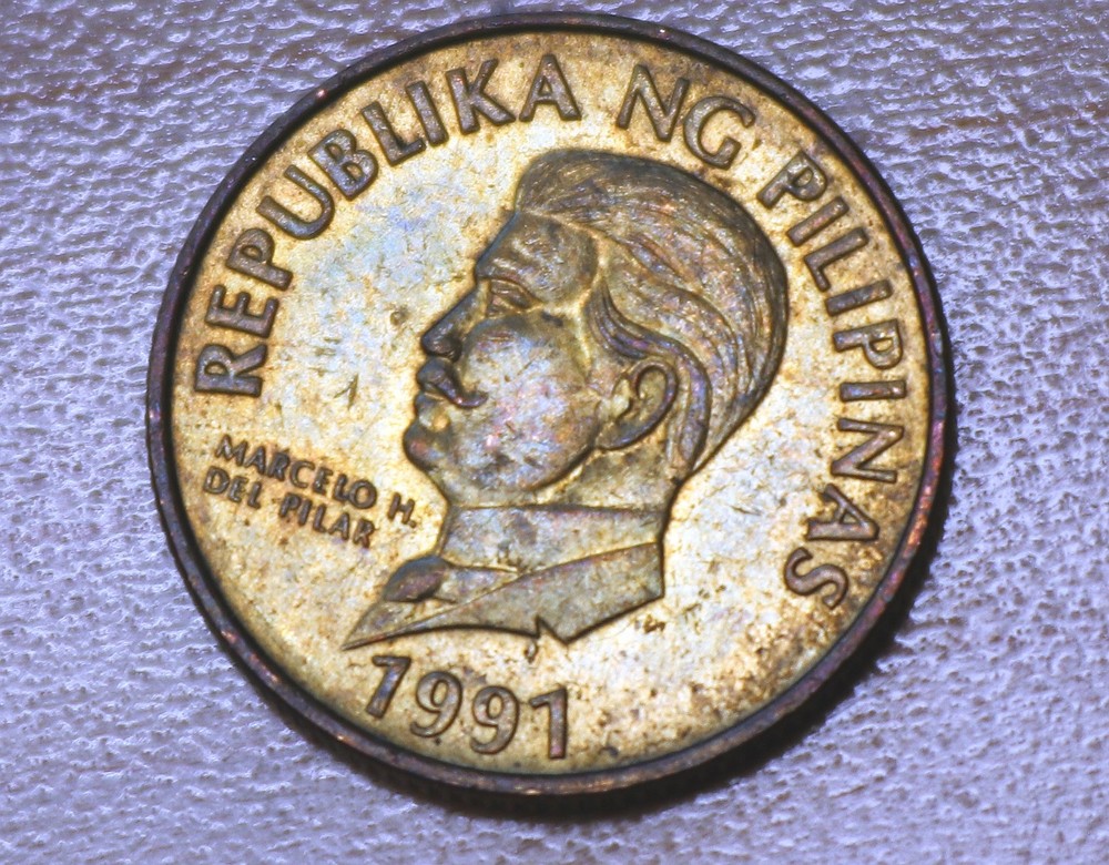 1991 Philippines 50 Sentimos Monkey-eating Eagle