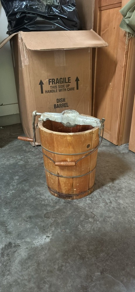Vintage ice Cream Churn