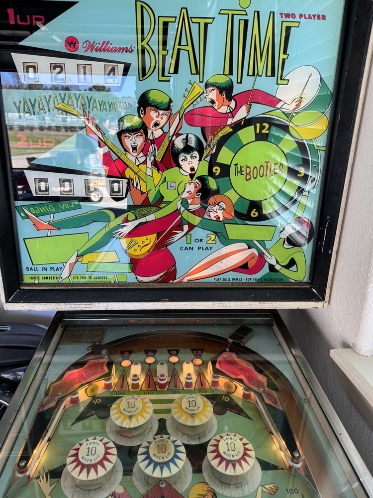Beat time Pinball Machine