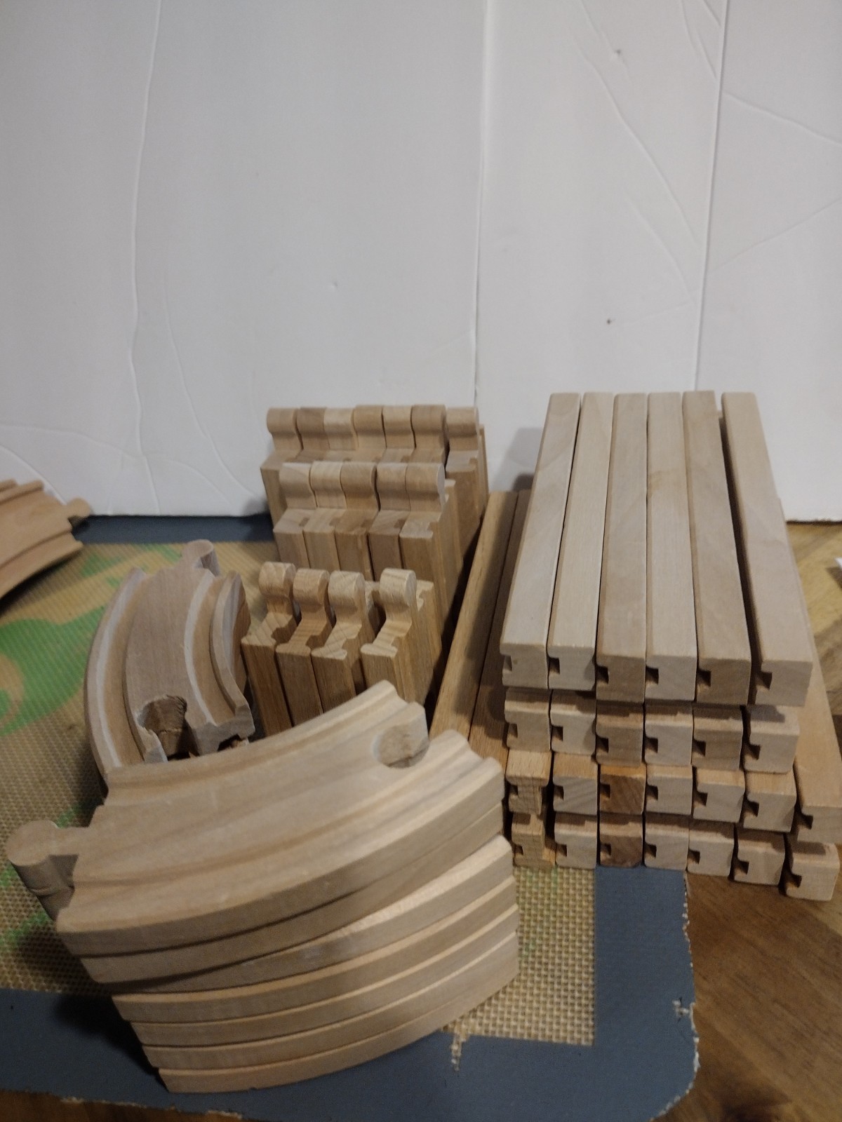 Wooden Train Set Accessories, Modern City Town 99 Piece Train Track and Railroad