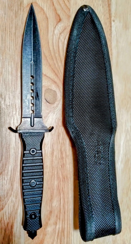 Dagger with Belt Case