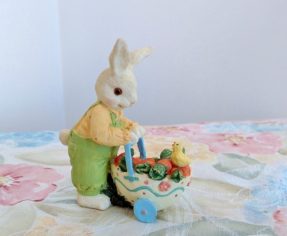 BUNNY FIGURINES GARDENING