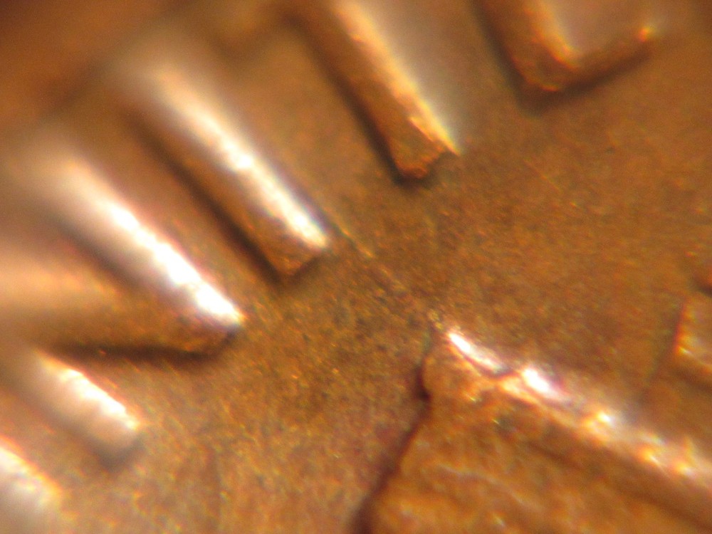 1975 D Lincoln Penny with Reverse Die Crack Error