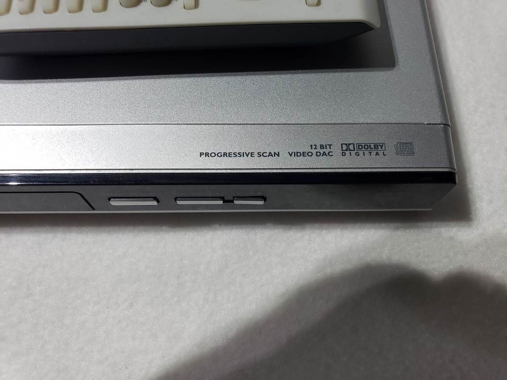 Philips Model DVP5140 Slim Silver CD/DVD Player *Tested*
