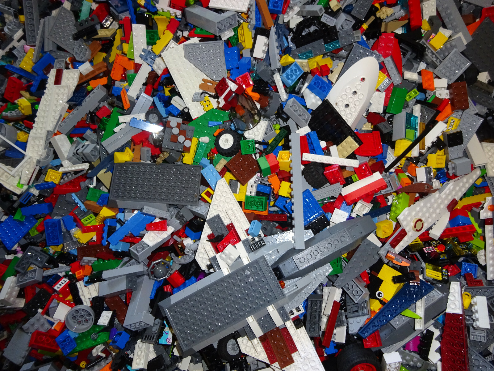 Bulk LEGO LOT! 4 pound box of Bricks, parts, Pieces, Tires, accessories & More