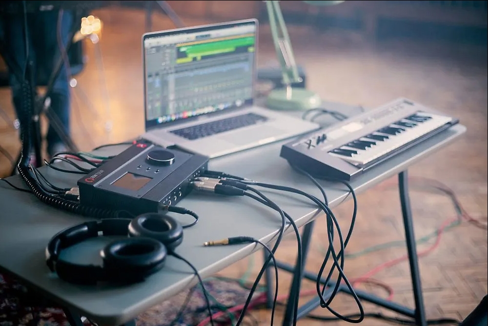 Antelope Audio - Zen Tour Synergy Core | Desktop Thunderbolt 3 Audio Interface