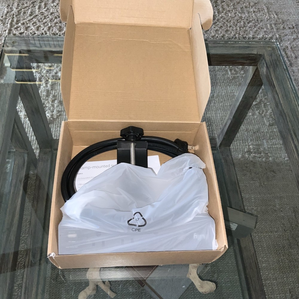 Fully Clamp-Mounted Surge Protector