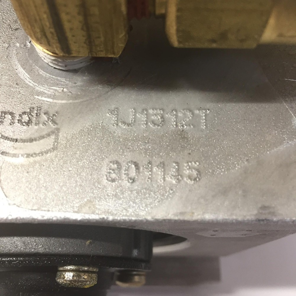 Bendix 12V Air Dryer Assembly 801145 NOS
