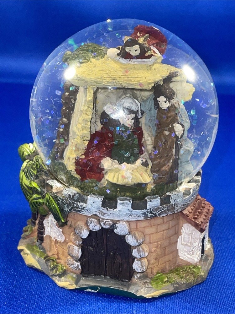 Tinsel & Elves 3.3” Nativity Snow Globe