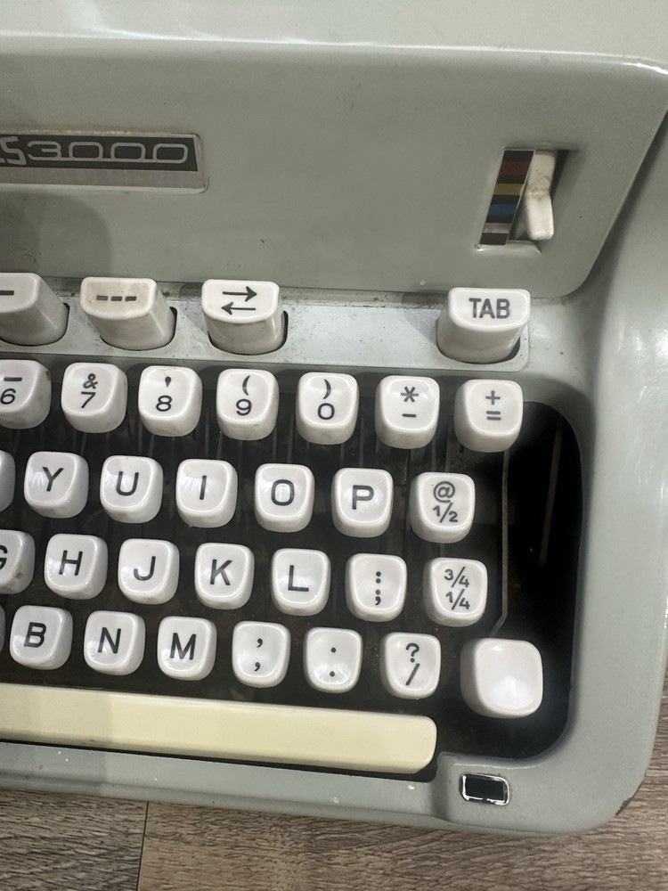 Hermes 3000 Portable Typewriter With Case Seafoam Green