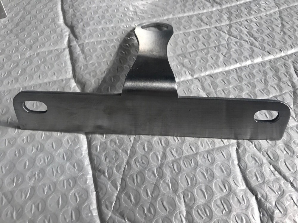 Flat Vertical License Plate Relocation Bracket for Suzuki Boulevard All Years
