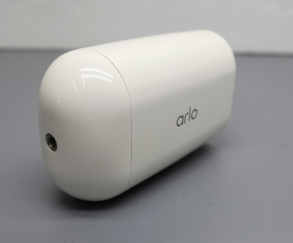 Arlo Essential XL VMC2032 Wireless Spotlight Security Camera White