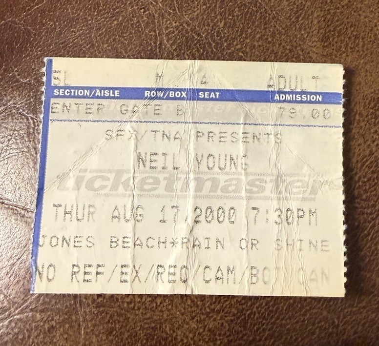 NEIL YOUNG/PRETENDERS RARE CONCERT TICKET STUB WANTAGH, NY 08/17/2000