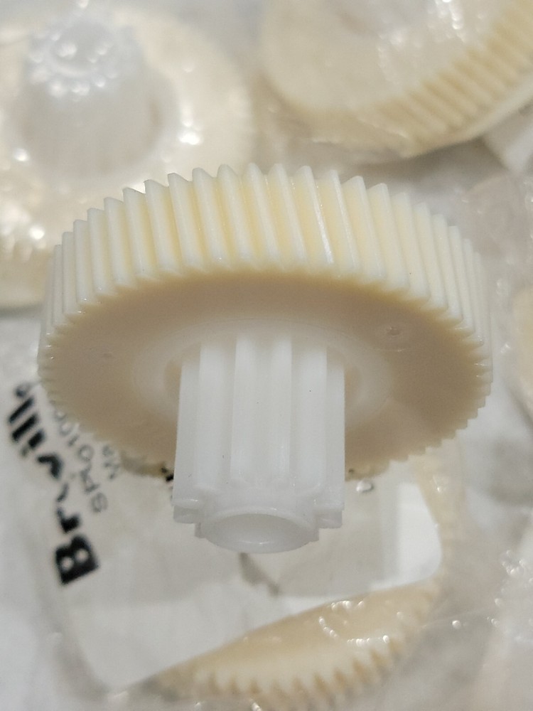 BREVILLE MAIN GEAR