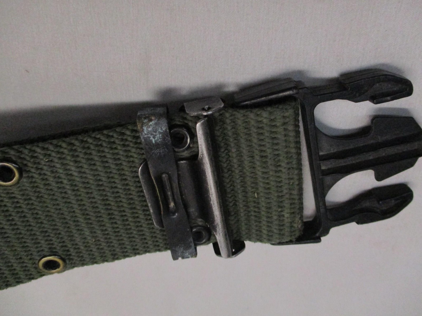USGI WEB PISTOL BELT MEDIUM LBE LCE ALICE OD GREEN LC-2 NYLON 8465-01-322-1965