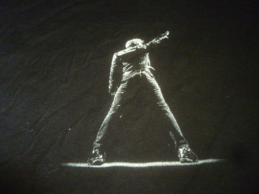 Bon Jovi Shirt - Used Size L - Very Nice Condition!!!