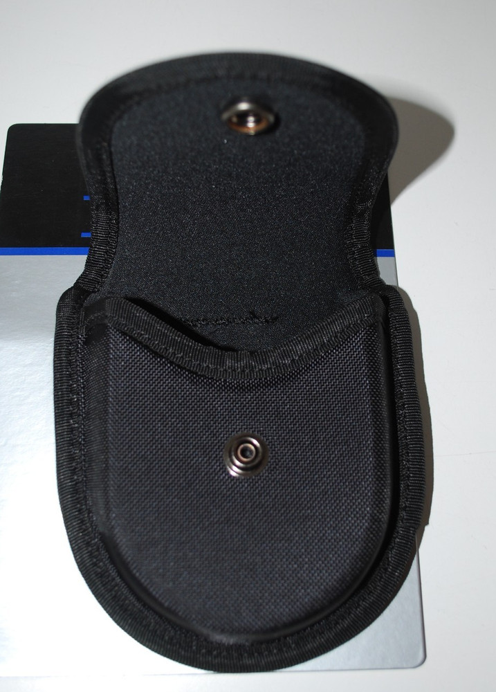 UNCLE MIKES SENTINEL 8906-9, SINGLE HANDCUFF CASE, BLACK