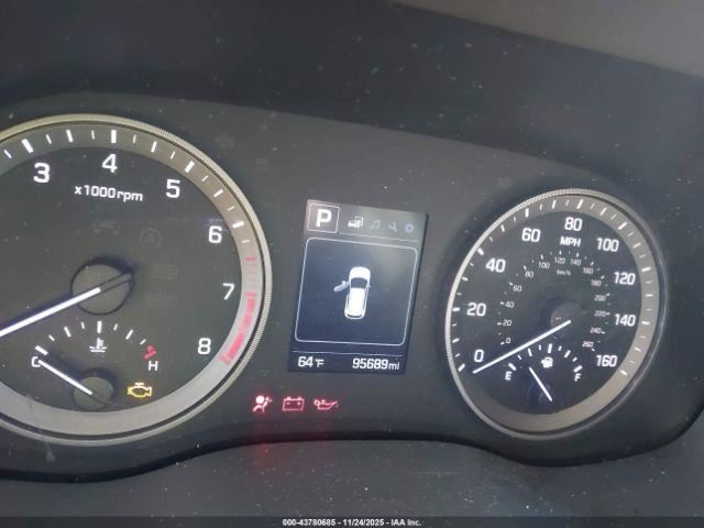 TUCSON 2017 Glove Box 4965513