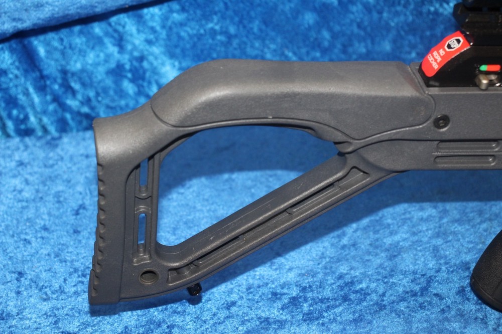 Killer Instinct Bone Collector 405 Crossbow Model 2000 with 4x32 Scope - Gray