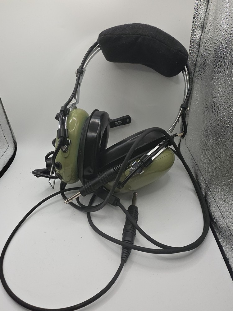 David Clark Model Unsure Aviation Headset with M7 Microphone. B3