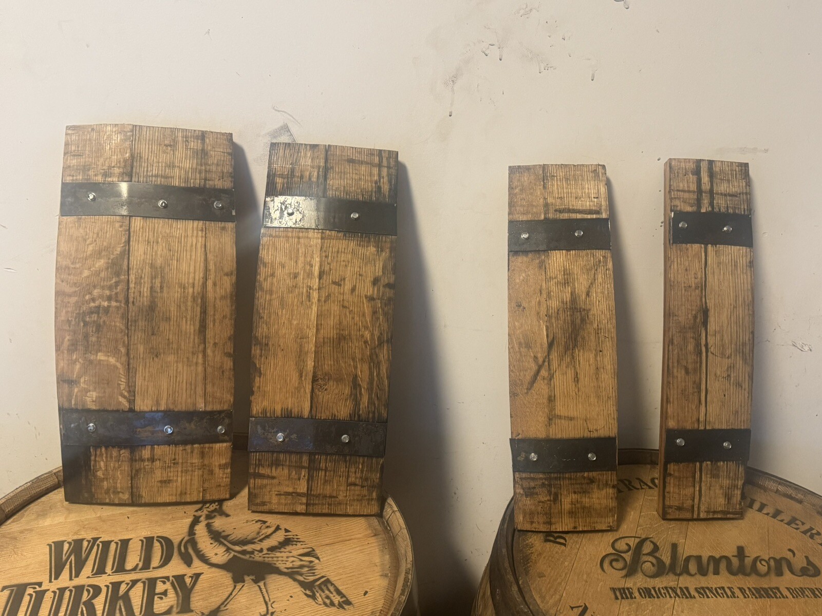 Rustic Barrel European Deer Skull Mounting Plaques