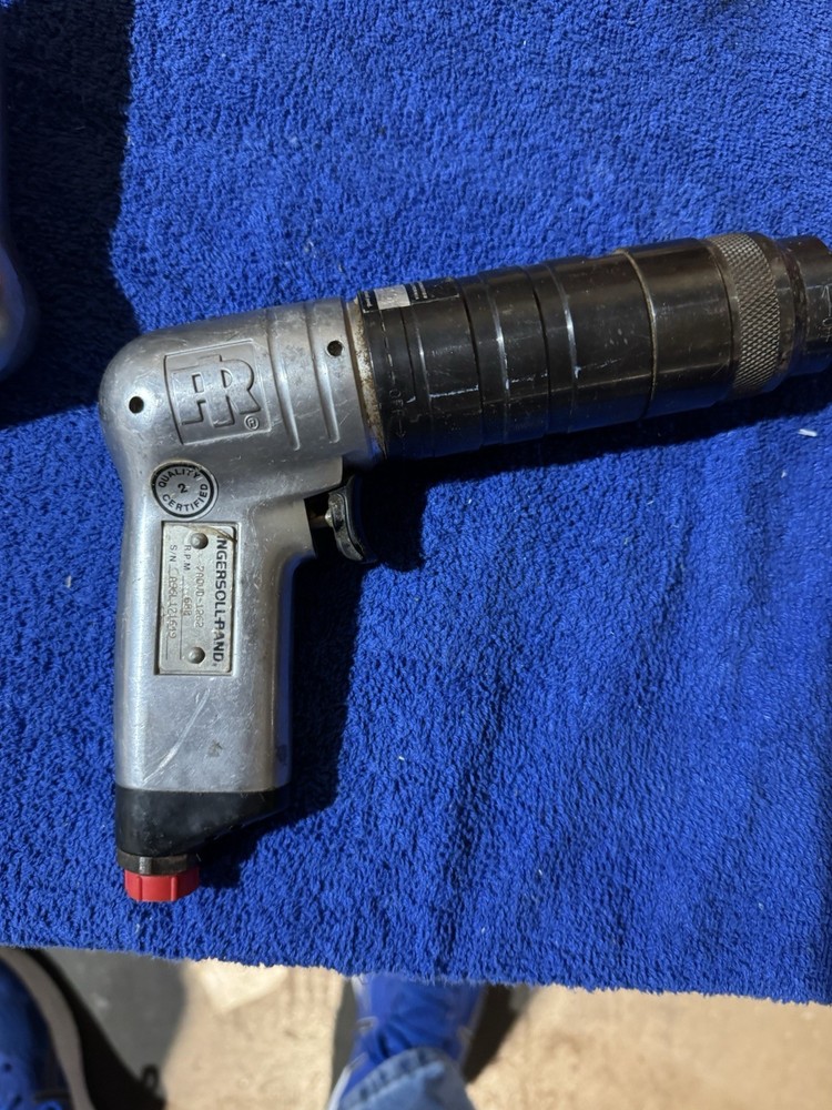 Hi Lok￼ Pneumatic ￼Caller Remover