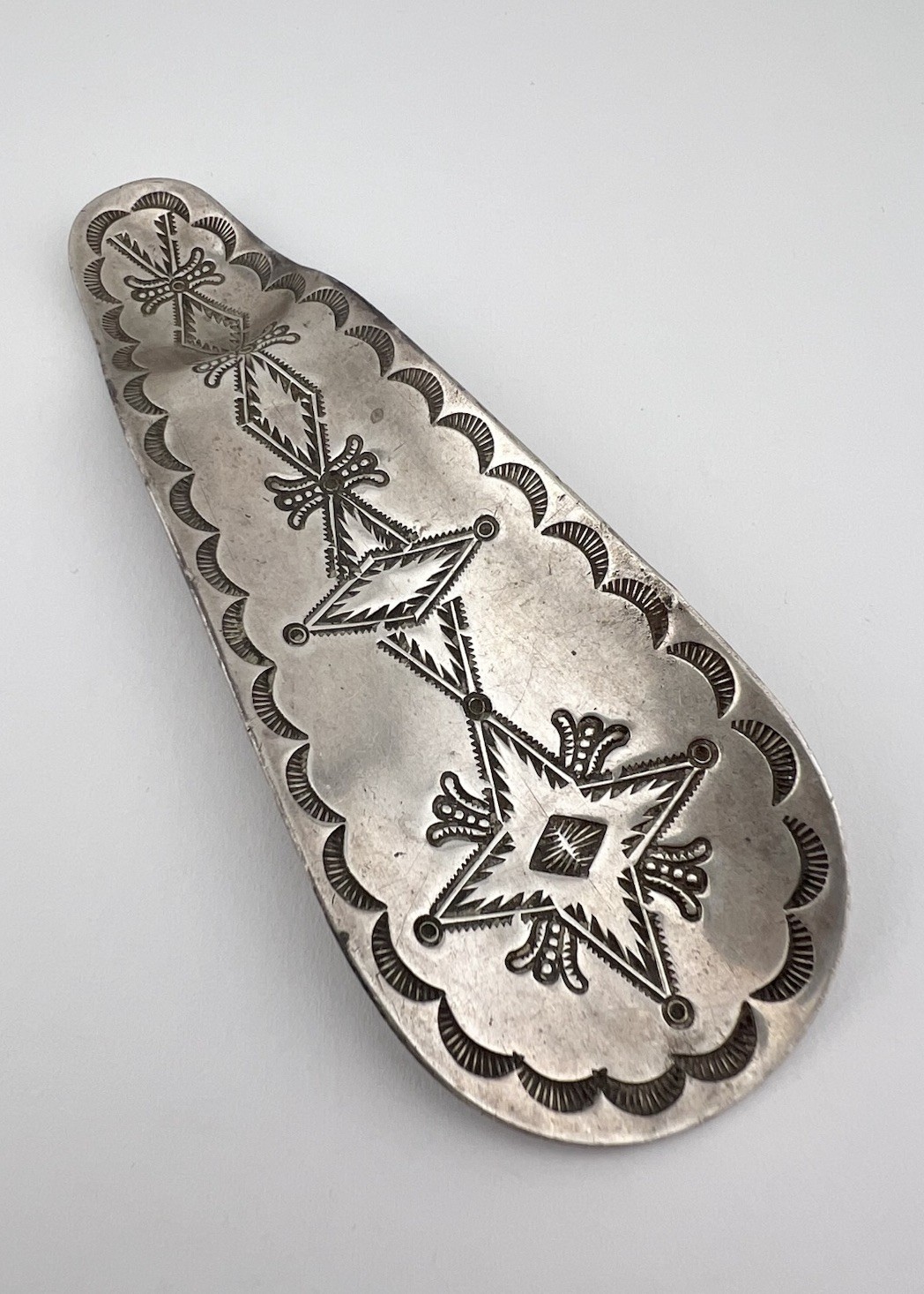 RARE EARLY Old Fred Harvey Era NAVAJO Coin Silver Detailed Stamped Shoehorn 4.5"