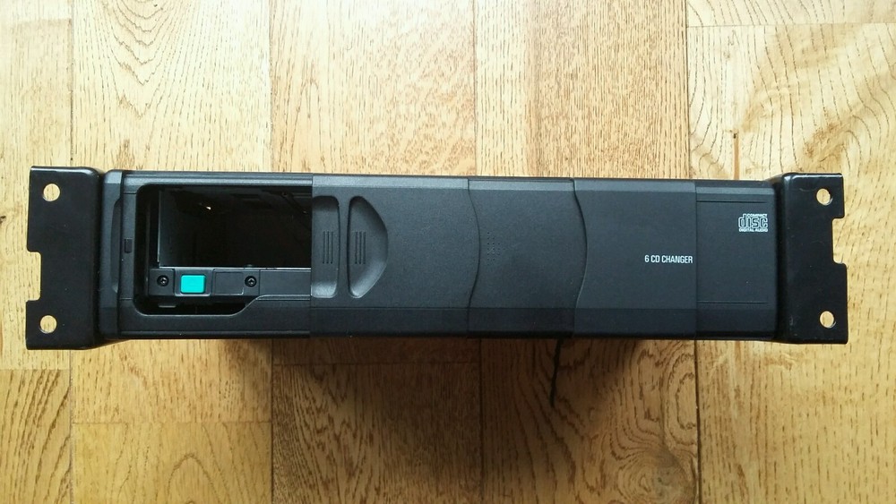 BMW 3 SERIES E46 CD CHANGER GENUINE REFURBISHED