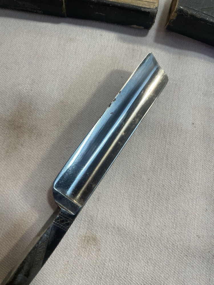 Vintage Winova Straight Razor With Box