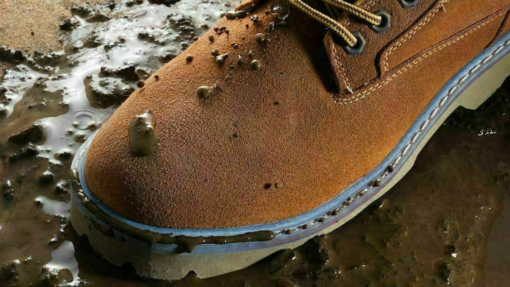 Ralyn Aquatec Water Repellant Spray for Leather & Suede Boot Protector Spray