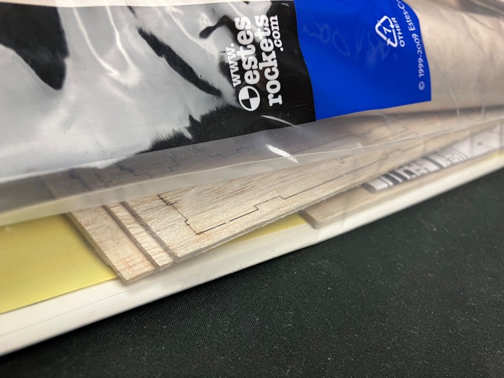 Estes QCC Explorer OOP Flying Model Rocket Kit - Skill Level 4 - Sealed