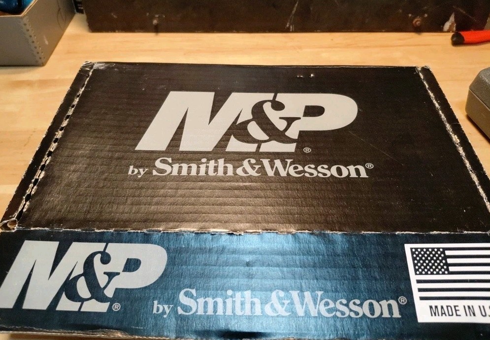 EMPTY SMITH WESSON S&W M&P9 SHIELD BOX FOR 9MM PISTOL STORAGE CASE