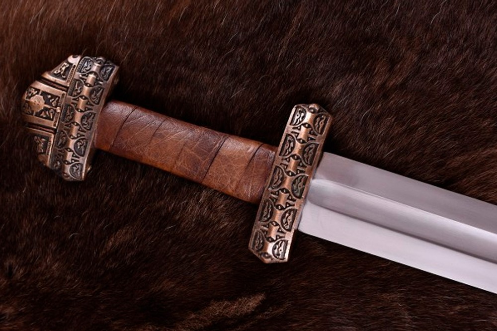 Viking Sword (Eigg Island) with leather grip
