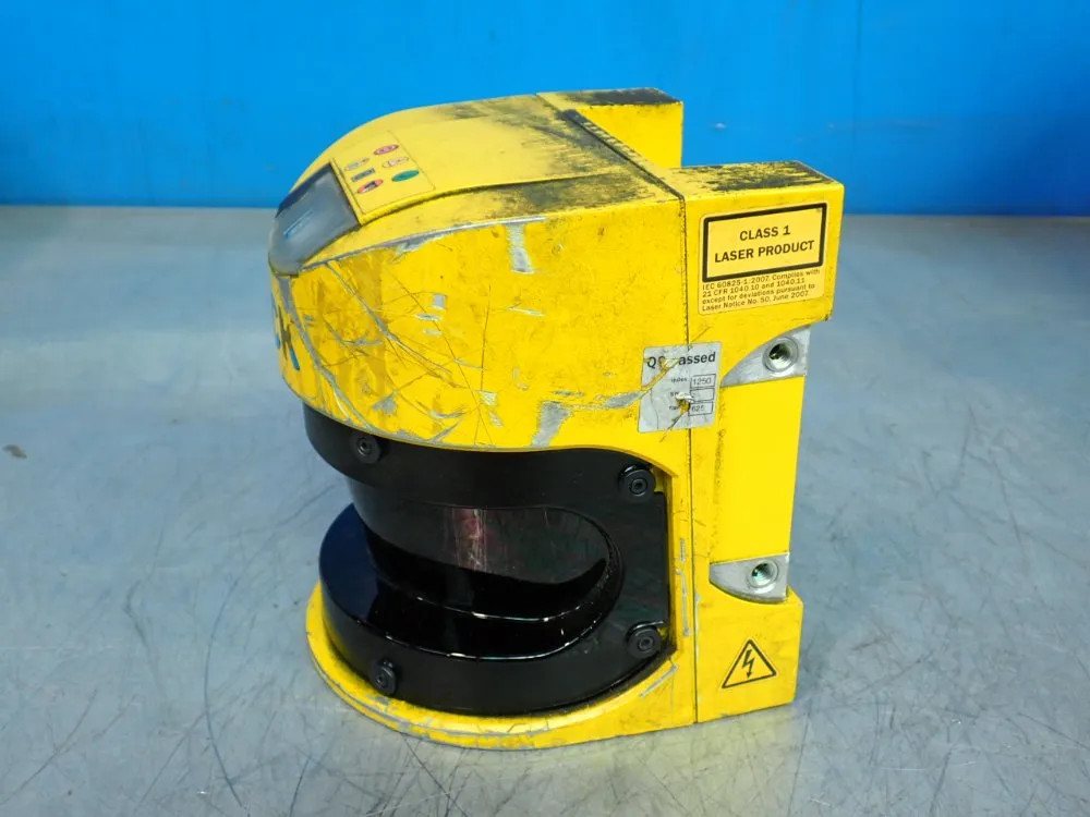 SICK  S30A-6011DA  SENSOR  02260560045