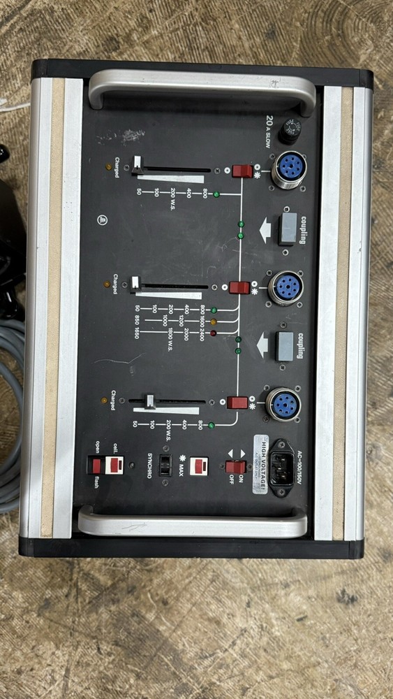 Pro Studio Light Venca V-2433 2400W Power Pack & Strobe Flash Head Kit