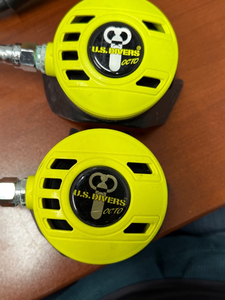 Qty 2US Divers Conshelf 22 & Octopus need service