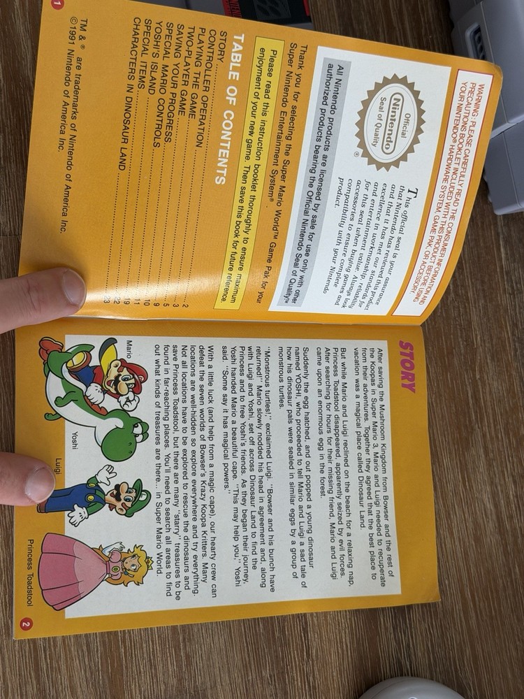 PRISTINE SNS-001 Console w/ Super Mario World & Manual + Controller & Cords