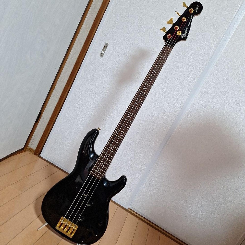 Fender Japan Precision Base