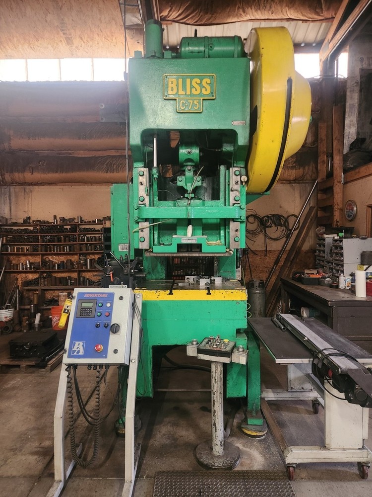 1967 75 TON BLISS C-75 PRESS WITH FEEDER