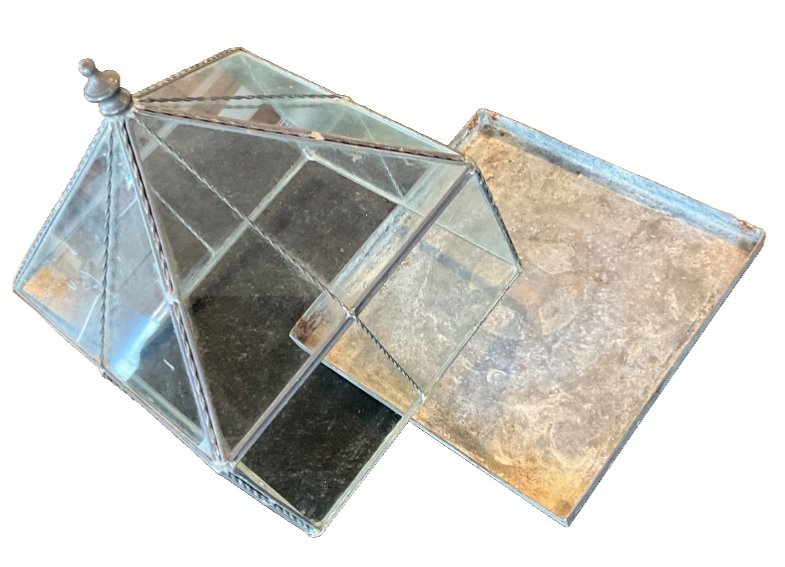VTG metal terrarium greenhouse (10” tall) on an aluminum square base 8 1/2”