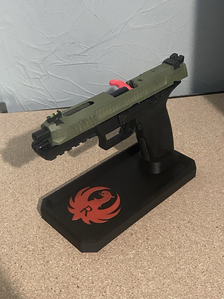 Ruger 5.7mm Gun Stand