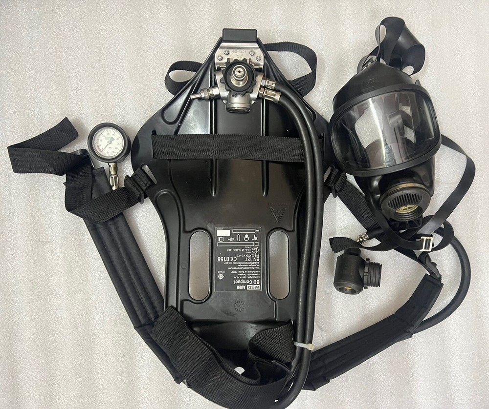 MSA BD COMPACT SELF CONTAINED BREATHING APPRATUS SCBA